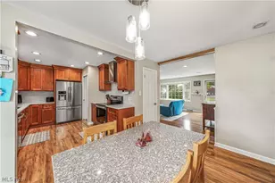 114 S Point Dr, Avon Lake, OH 44012 - Photo 6