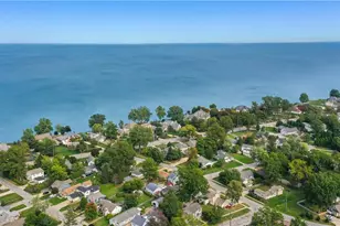 114 S Point Dr, Avon Lake, OH 44012 - Photo 30
