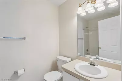 408 W Reserve Drive, Cuyahoga Falls, OH 44223 - Photo 24