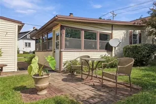 185 Brady St, Magnolia, OH 44643 - Photo 2