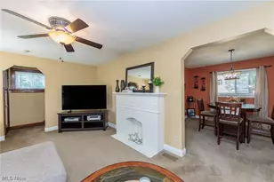 796 Graceland Ave, Barberton, OH 44203 - Photo 8