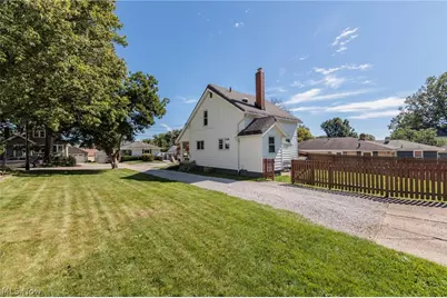 796 Graceland Avenue, Barberton, OH 44203 - Photo 42
