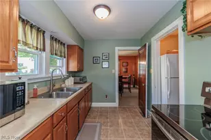 796 Graceland Ave, Barberton, OH 44203 - Photo 16