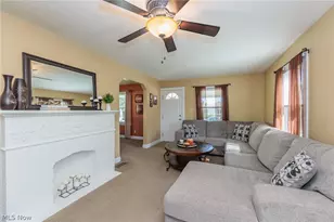 796 Graceland Ave, Barberton, OH 44203 - Photo 6