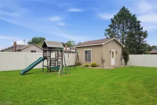 5652 Bonnell Dr, Youngstown, OH 44512 - Photo 34