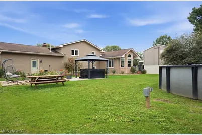 5652 Bonnell Drive, Youngstown, OH 44512 - Photo 36