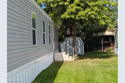 205 Brenthaven Street #182, Elyria, OH 44035 - Photo 2