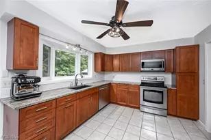 12945 Chamberlain Rd, Aurora, OH 44202 - Photo 10