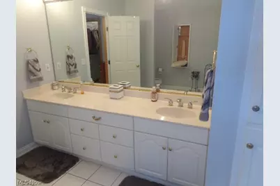 3062 Osage Way, Grandview Heights, OH 44147 - Photo 32