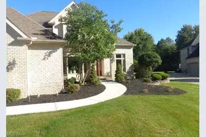 3062 Osage Way, Grandview Heights, OH 44147 - Photo 2