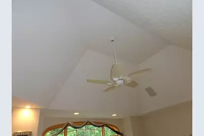 3062 Osage Way, Grandview Heights, OH 44147 - Photo 20
