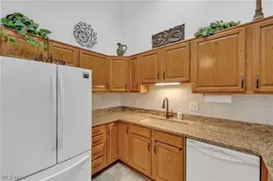 35255 Greenwich Ave, North Ridgeville, OH 44039 - Photo 6