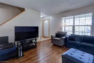 6107 Sky Rdg Ave NE, Louisville, OH 44641 - Photo 10