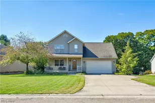6107 Sky Rdg Ave NE, Louisville, OH 44641 - Photo 4