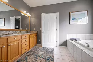 8612 Mackenzie Ave NW, North Canton, OH 44720 - Photo 18