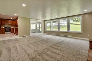 1184 Dawn Dr NE, New Philadelphia, OH 44663 - Photo 8