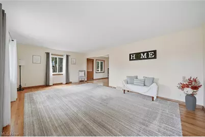 276 Stevenson Avenue, Akron, OH 44312 - Photo 2