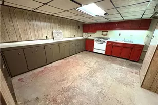 65240 Hillview Ave, Bellaire, OH 43906 - Photo 38