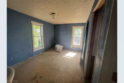 107 Elmwood Avenue, Barberton, OH 44203 - Photo 10