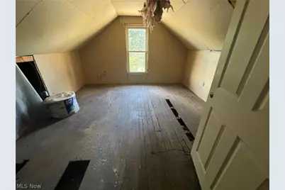 107 Elmwood Avenue, Barberton, OH 44203 - Photo 16