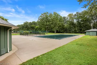 5638 Mills Creek Lane, North Ridgeville, OH 44039 - Photo 32
