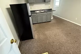 536 Forest Ave, Zanesville, OH 43701 - Photo 2