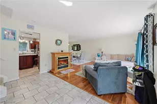 305 Parkland Oval, Brunswick, OH 44212 - Photo 4