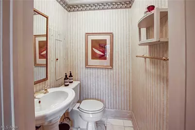13715 Shaker Boulevard #1B, Loveland, OH 44120 - Photo 6