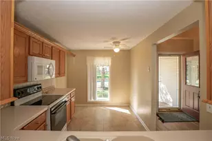 1643 Southpointe Cir NE, Canton, OH 44714 - Photo 18