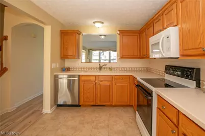 1643 Southpointe Circle NE, Canton, OH 44714 - Photo 16