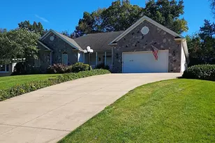 4731 Buhl Blvd, Uniontown, OH 44685 - Photo 2