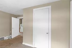 896 Huber St, Akron, OH 44306 - Photo 8