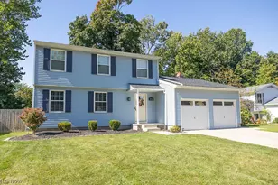 5812 Marine Pkwy, Mentor on the Lake, OH 44060 - Photo 2