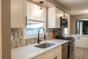 5812 Marine Pkwy, Mentor on the Lake, OH 44060 - Photo 12