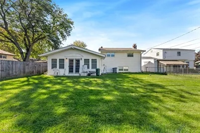 111 Edgefield Drive, Elyria, OH 44035 - Photo 20