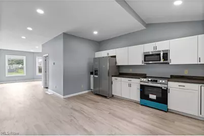 766 E Summit, Alliance, OH 44601 - Photo 12