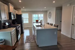 3650 Clubview Dr, Norton, OH 44203 - Photo 6