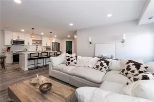 17677 Eastbrook Trail, Chagrin Falls, OH 44023 - Photo 16