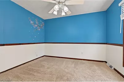 1056 Mohawk Trail SW, Hartville, OH 44632 - Photo 12