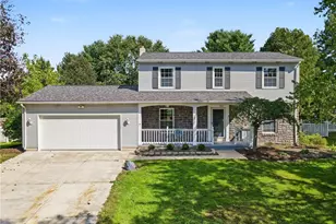 1056 Mohawk Trail SW, Hartville, OH 44632 - Photo 2