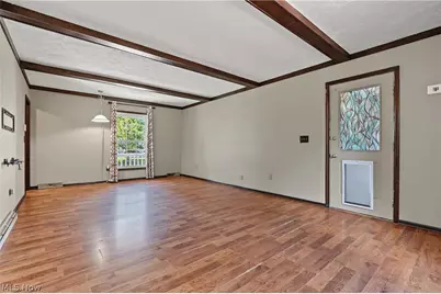 1056 Mohawk Trail SW, Hartville, OH 44632 - Photo 6