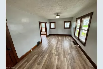 2307 10th Street SW, Canton, OH 44706 - Photo 6