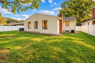 1966 Cranbrook Dr, Youngstown, OH 44511 - Photo 44