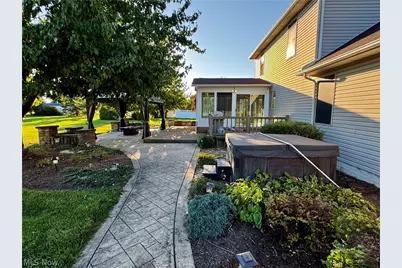 25137 Crosstie Trail, Columbia Station, OH 44028 - Photo 50