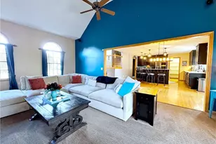 25137 Crosstie Trail, Columbia Station, OH 44028 - Photo 4
