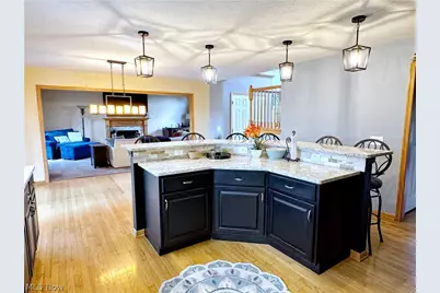 25137 Crosstie Trail, Columbia Station, OH 44028 - Photo 8