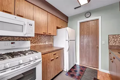 97 Firebush Lane, Northfield, OH 44067 - Photo 6