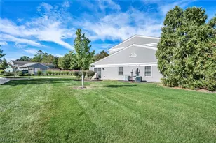 97 Firebush Ln, Northfield, OH 44067 - Photo 4