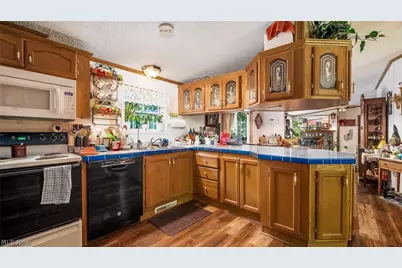 2038 Oldtown Valley Road SE, New Philadelphia, OH 44663 - Photo 12
