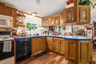 2038 Oldtown Valley Rd SE, New Philadelphia, OH 44663 - Photo 12